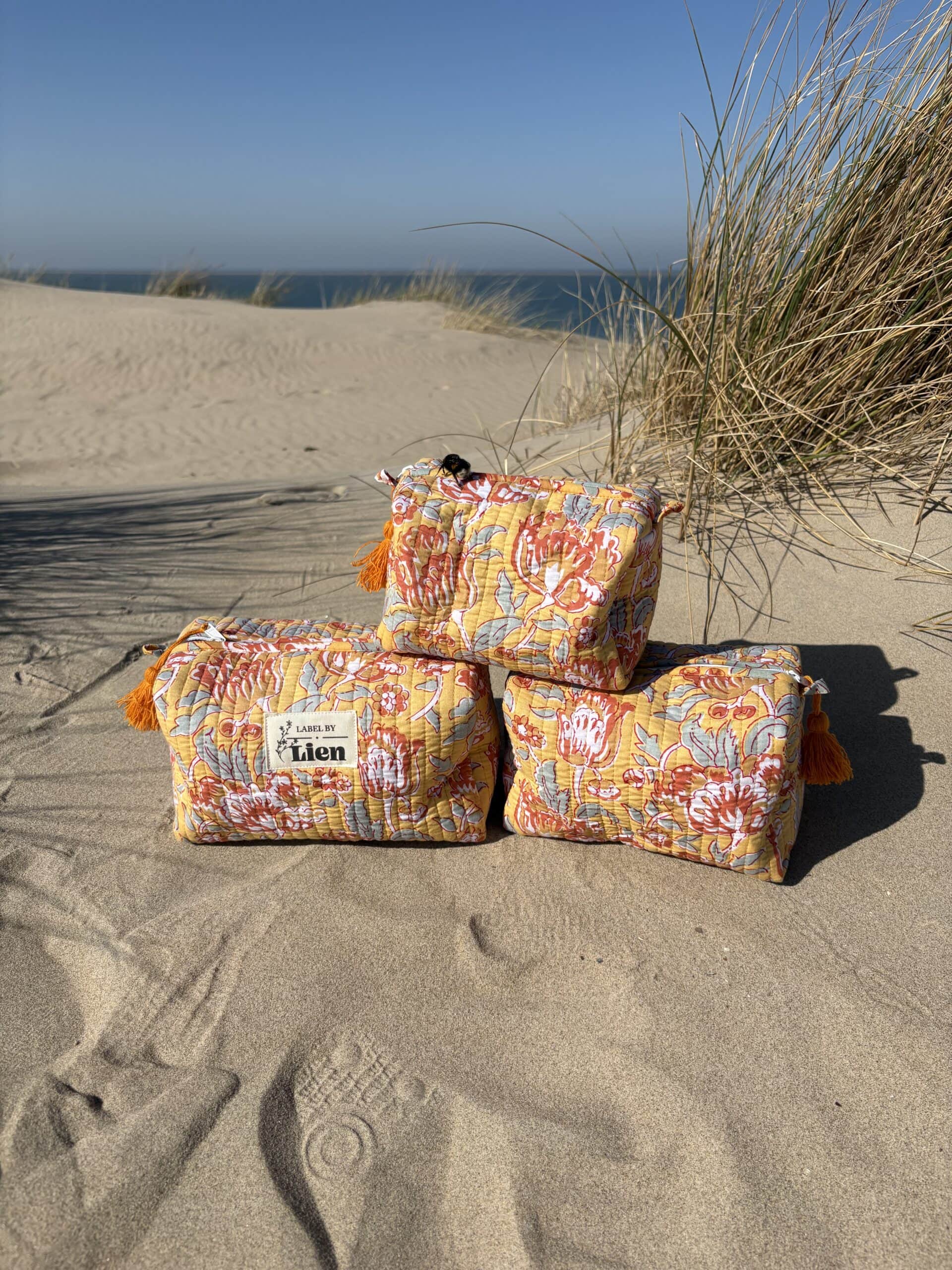 Toilettas geel set van 3 kleurrijke toilettassen