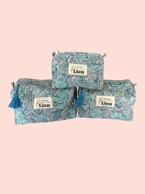 Toilettas Lichtblauw met Kleurrijke Bloemenprint