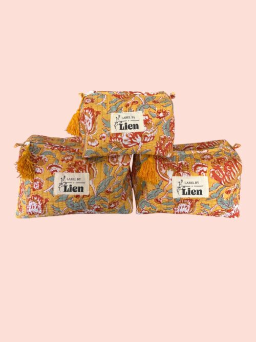 Toilettas Geel met Kleurrijke Bloemenprint