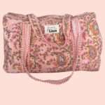 Duffle bag roze, deze kleurrijke tas is leuk voor een weekendje weg of naar het strand!
