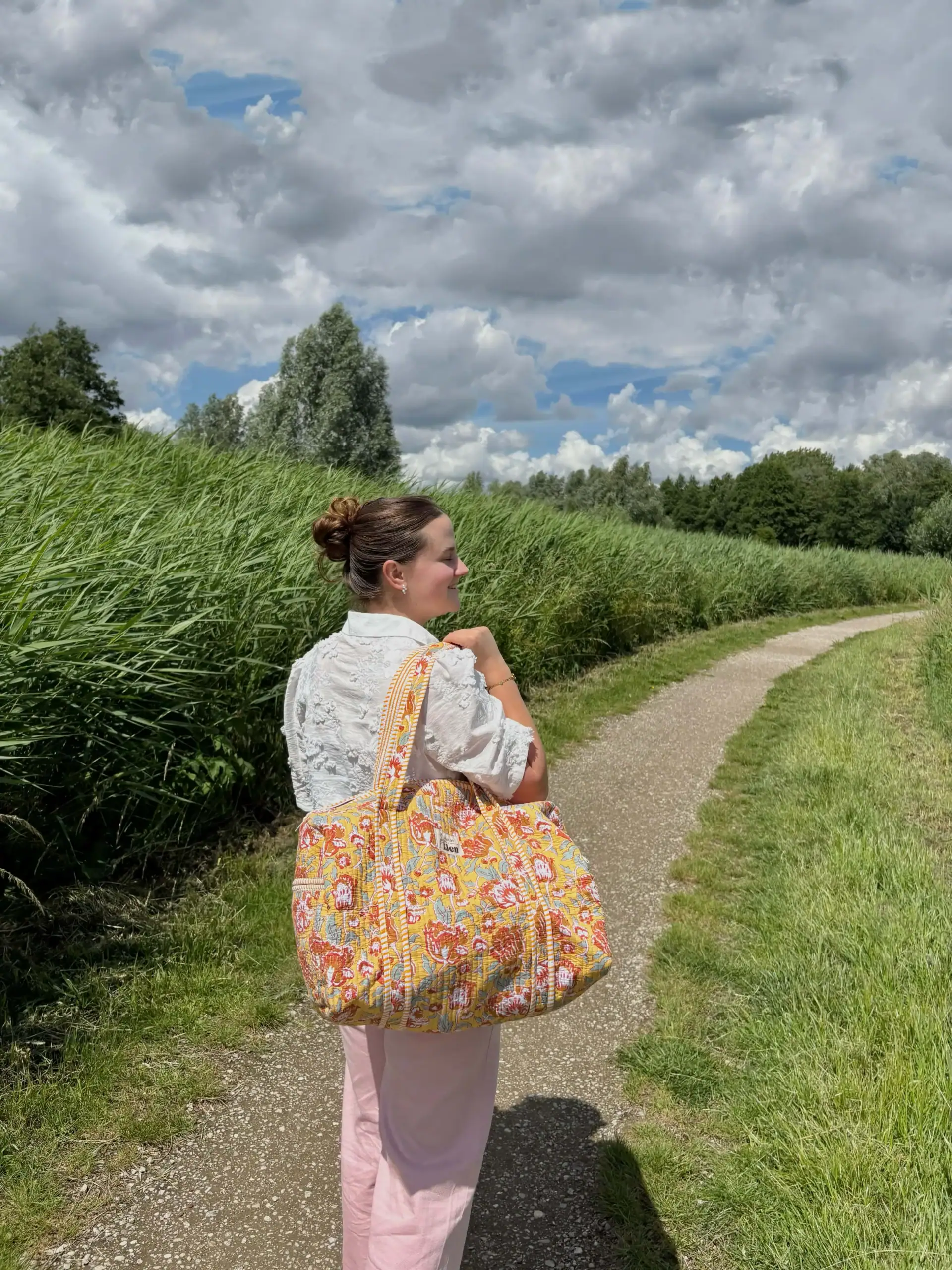 duffle bag geel met kleurrijke bloemenprint 2 duffle bag geel met kleurrijke bloemenprint 2